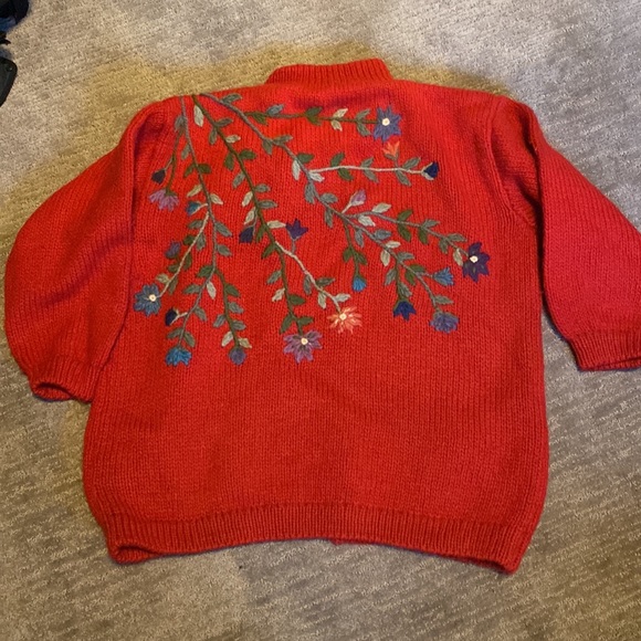 Gorgeous vintage hand knit cardigan from when the Balkans were still Yugoslavia - Picture 3 of 4